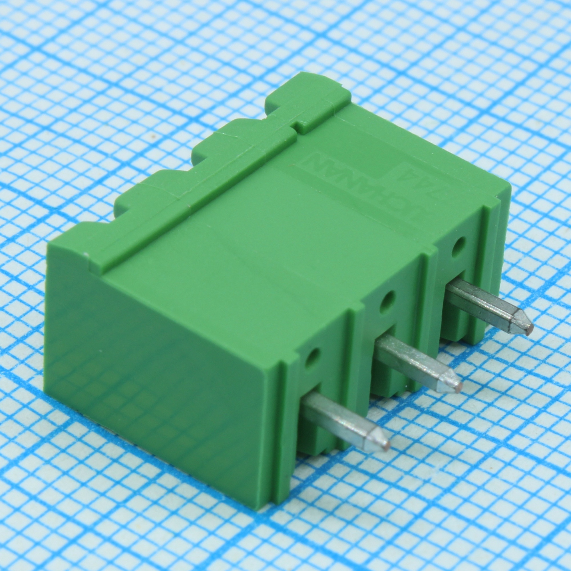 796636-3 - Разъем штыревой (4 стороны) HDR 3 контакта шаг 5.08мм монтаж в отверстие коробка