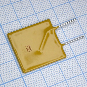 RUEF900 - Самовосстанавливающийся предохранитель PTC 9A(hold) 18A(trip) 30V 100A 4.2W 20s 0.005Ohm Radial 24.1 X 3 X 29mm Bag