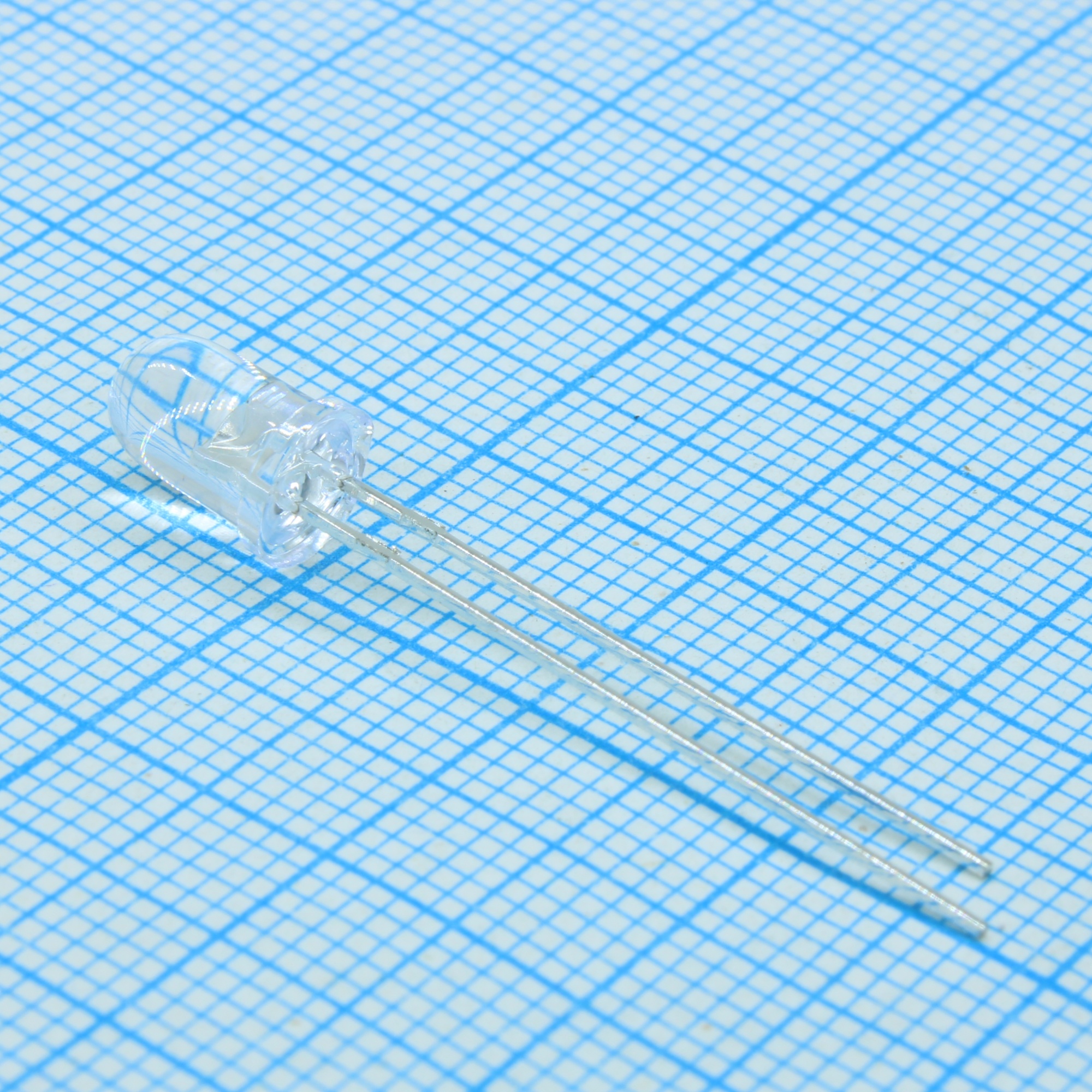 L-7113MBC - Светодиод 5мм/синий/466нм/50-150мКд/16°