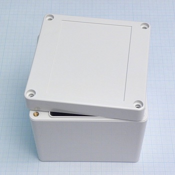 G2102 - Герметичный корпус из поликарбоната, IP65, светло-серый