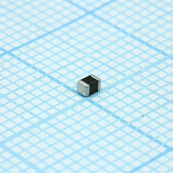 B72510T0040M062 - Варистор многослойный 4В переменного тока/5.5В постоянного тока 100A 19В предел 0805 ЧИП лента на катушке