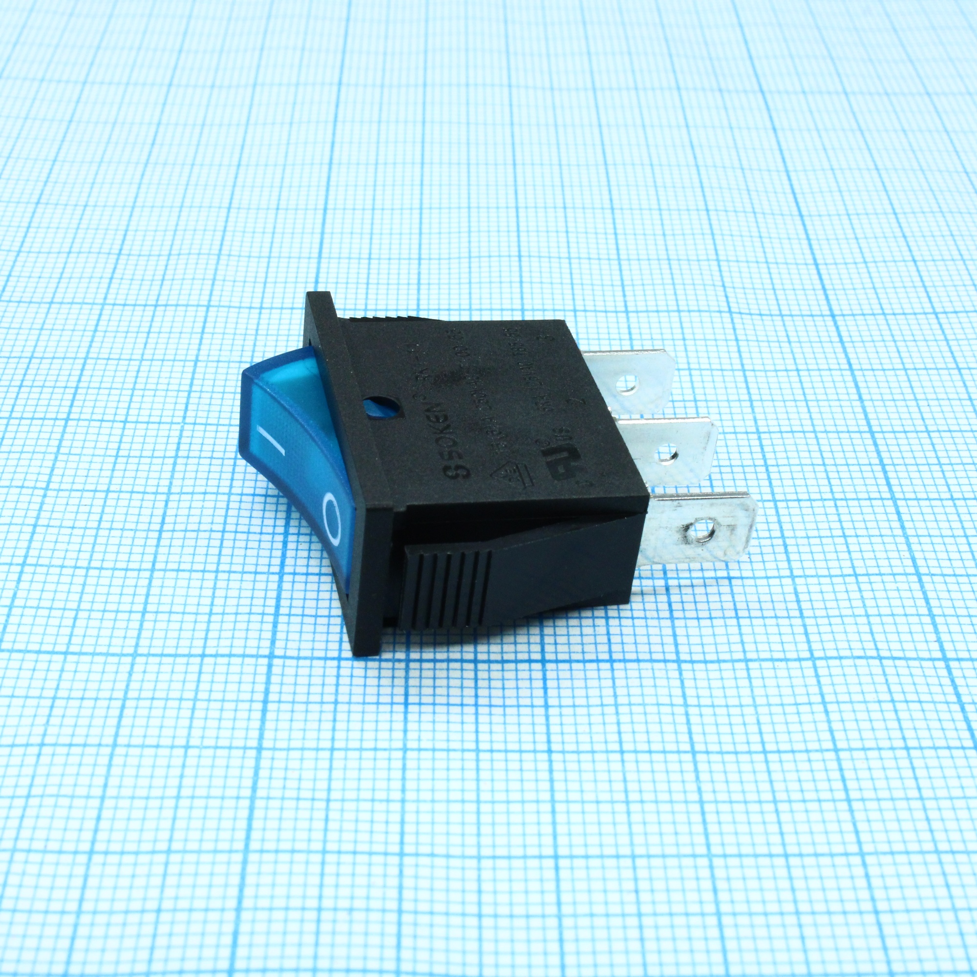 RK1-11 1X1N B/BL"0-" - Выключатель клавишный ON-OFF с подсветкой цвет корпуса (черный) цвет кнопки (синий)