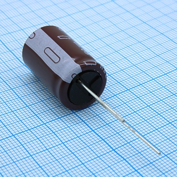 EKZE101ELL331ML25S - Конденсатор алюминиевый электролитический 330мкФ 100В ±20% (16х25мм) радиальный 7.5мм 0.038Ом 1700мА 5000часов 105°C