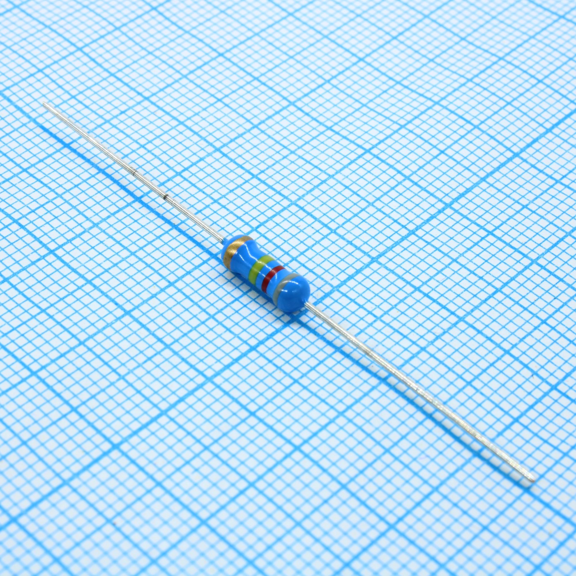 MF50J820KT - Резистор металлопленочный 0,5Вт 820кОм ±5%