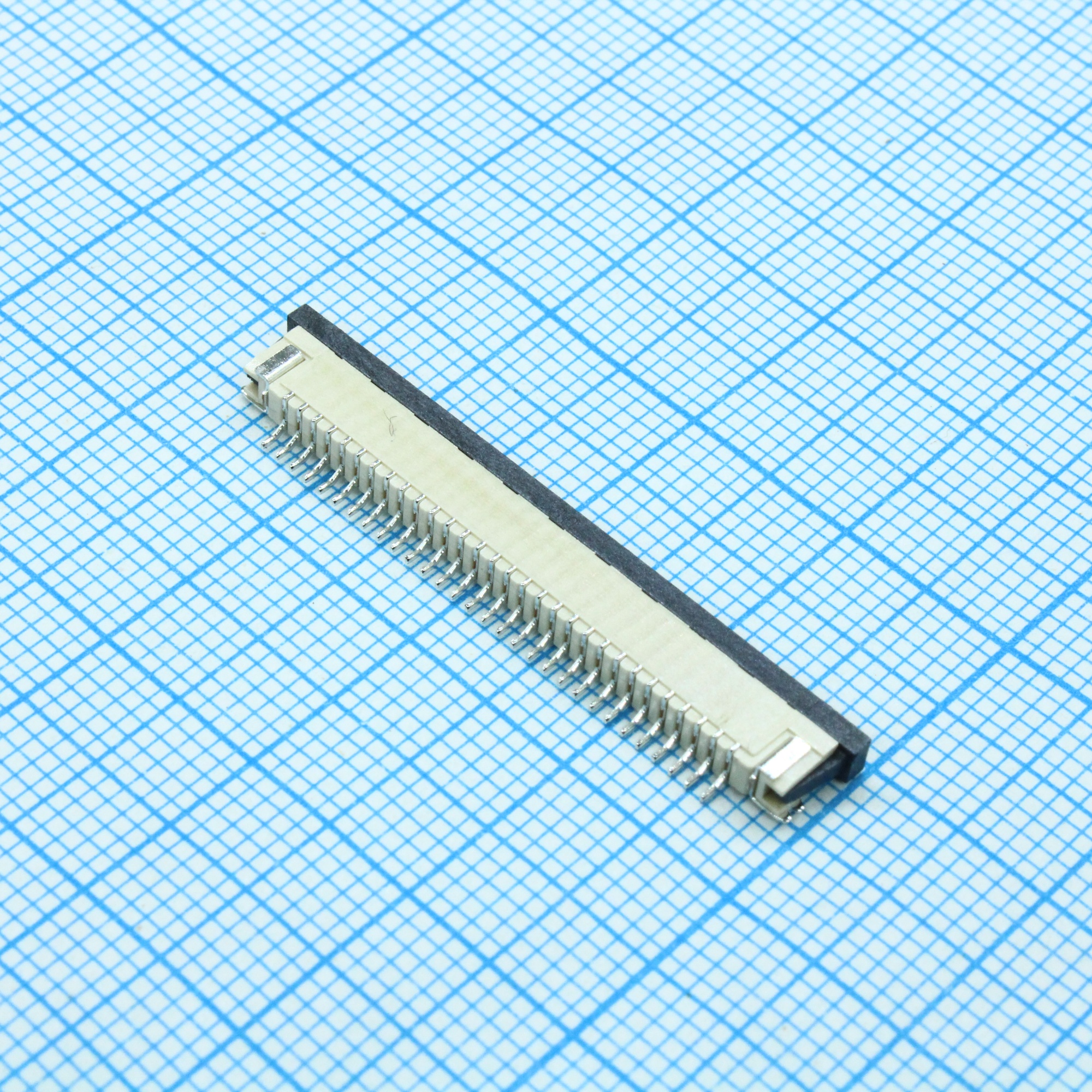 L-KLS1-1240D-2.5-30-T-L-R - Разъем для плоского шлейфа 30 контактов шаг 1.0мм высота 2.5мм