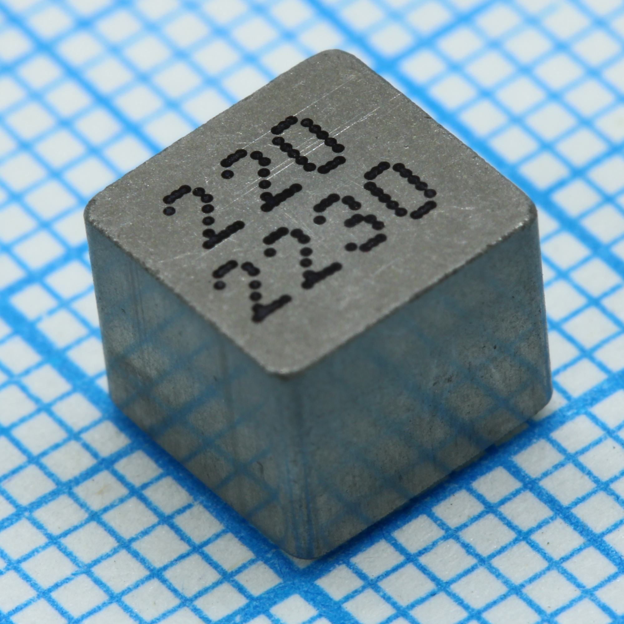 SRP6060FA-220M - Индуктивность SMD силовая экранированная проволочная 22мкГн ±20% 100кГц порошковое железо 5A 60.5мОм по постоянному току лента на катушке