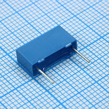 B32521C3104J - Конденсатор металлоплёночный полиэтилентерефталатный 0.1мкФ 250В ±5%( 13х4х7мм) шаг выводов 10мм 125°С автомобильного применения россыпь