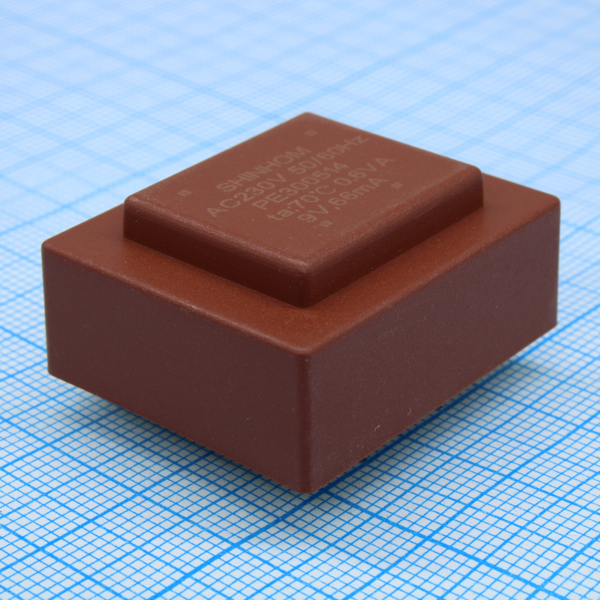 PE300514 - Трансформатор питания 0.6ВА  230В 9В/66мА T70B (EI 30/5) 16мм.