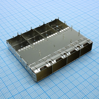 747540420 - Корпус соединителя SFP+, 1 на 4, сдвоенная, пружинная прокладка лицевой панели, штифты с прессовой посадкой 3,05 мм, подбрюшные пружинные пальцы