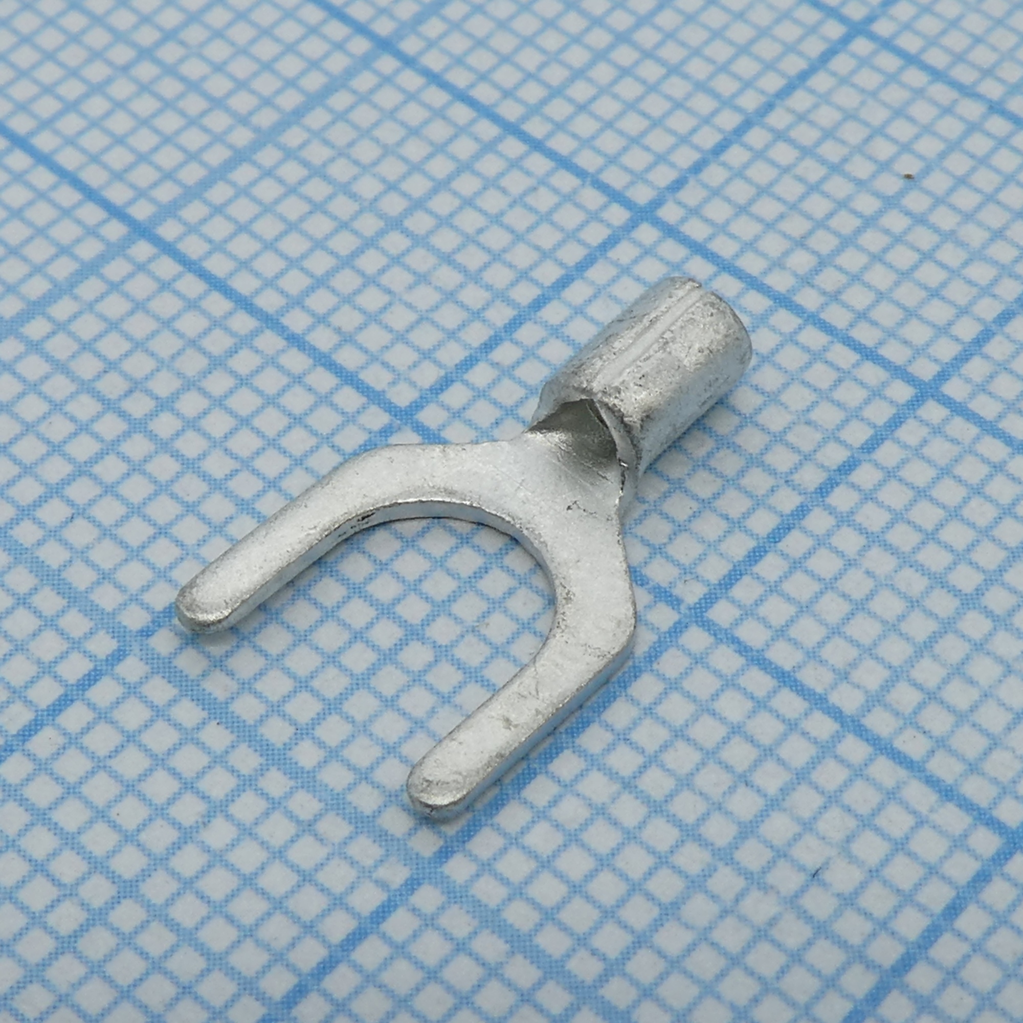 GSNB 1.25-6S - наконечник кабельный вилочный без изоляции d=6.5мм, сеч. пров.0.5-1.5мм2