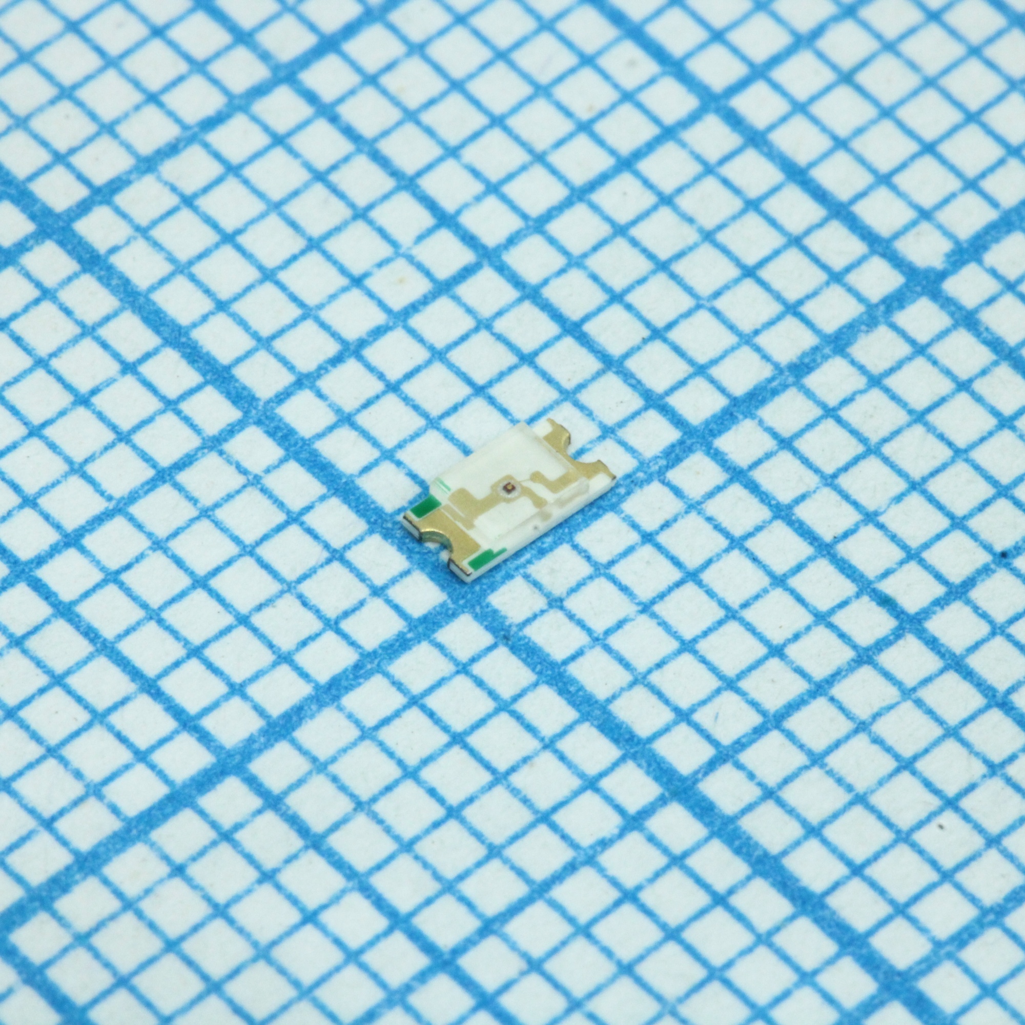 HL-PC-3216S52FC-L - Светодиод smd 3,2х1,6мм/красный/620нм/120мкд/1.7-2.5v, If=10mA/прозрачный/130°