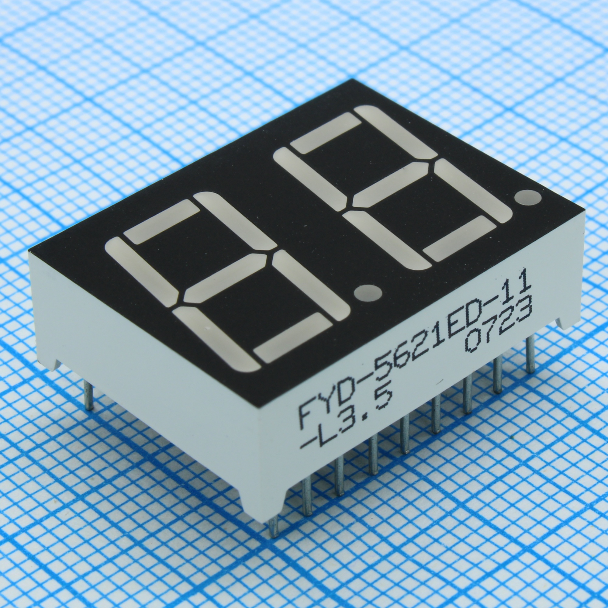 FYD-5621ED-11-L3.5 - 2-х разрядный индикатор 14.2мм ОК красный 26-38мКд
