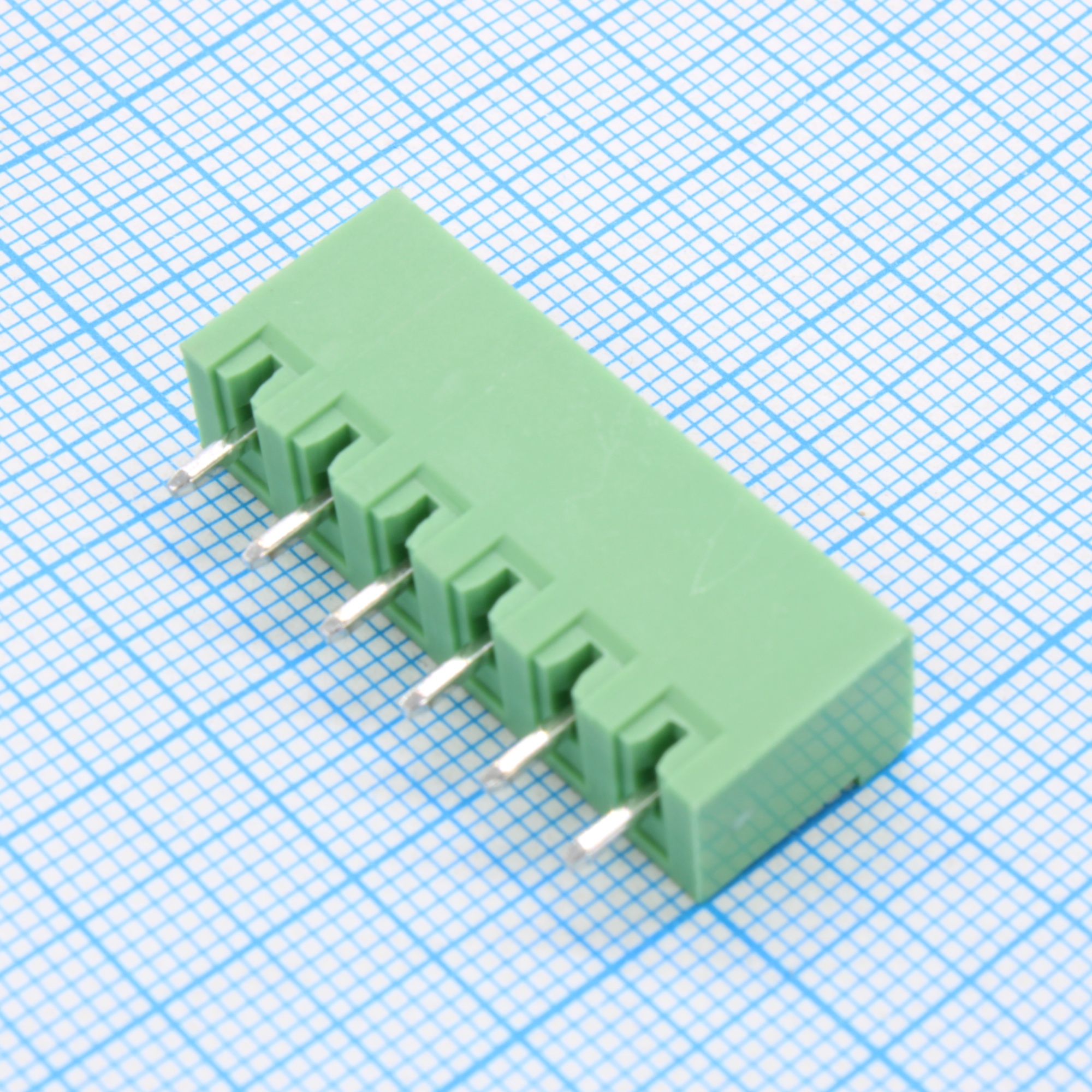 2EGTVC-5.0-06P-14-100 - Разъемный клеммный блок на плату, 6 контактов. Серия 2EGTVC-5.0