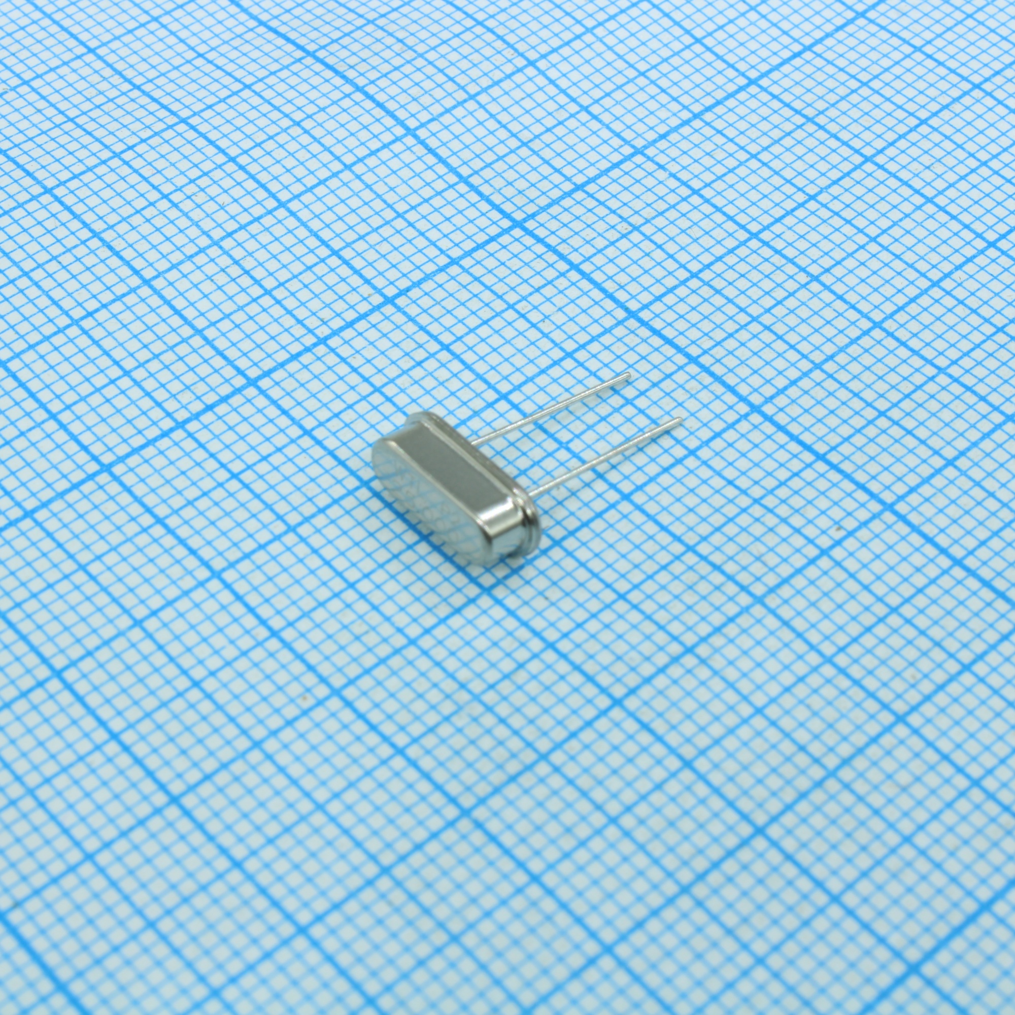 WTL9S85401FO - Резонатор кварцевый: 25МГц, 30ppm, Cшунт = 7пФ, Cнагр = 16пФ