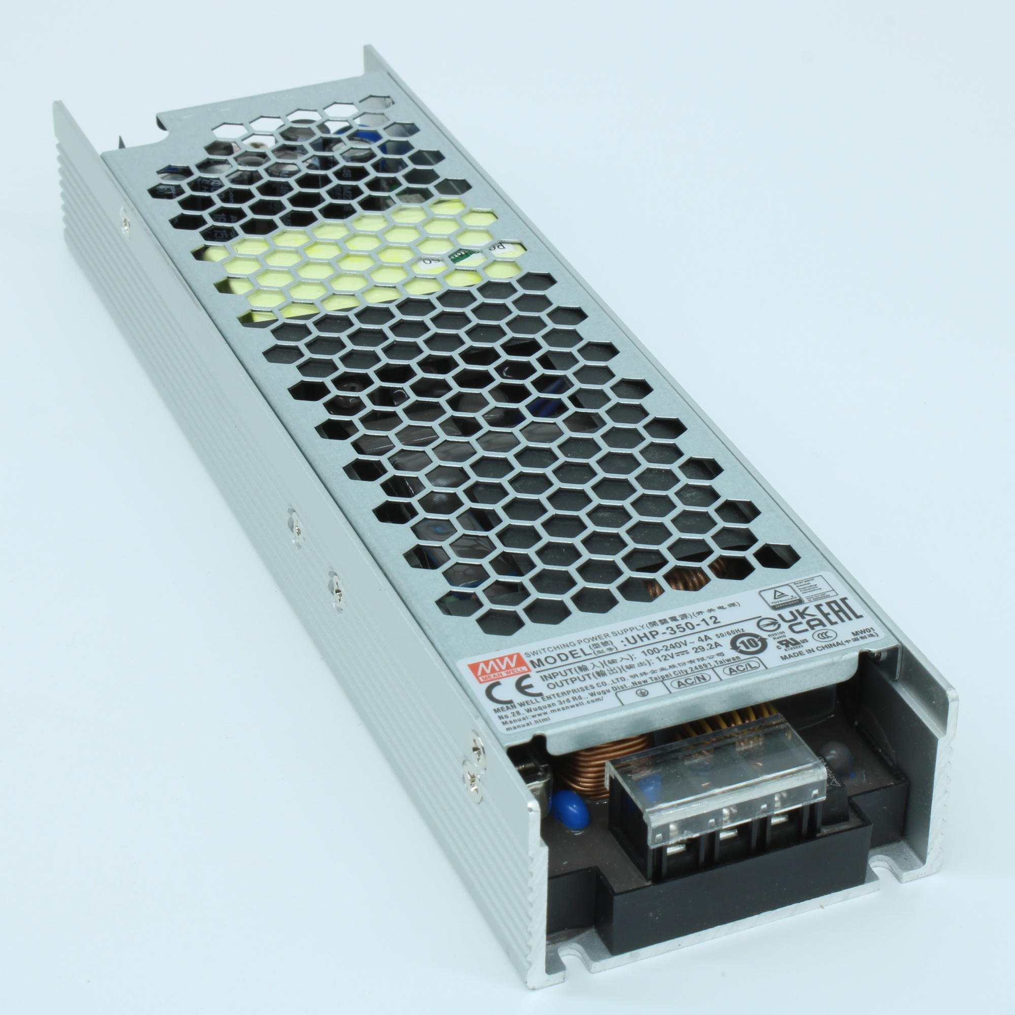 UHP-350-12 - AC-DC, 350.4Вт, вход 90…264В AC, 47…63Гц, выход 12В/29.2A, ККМ, рег. вых 11.4…12.6В, изоляция 3750В AC, в кожухе 220х62х31мм, -30…+70°С