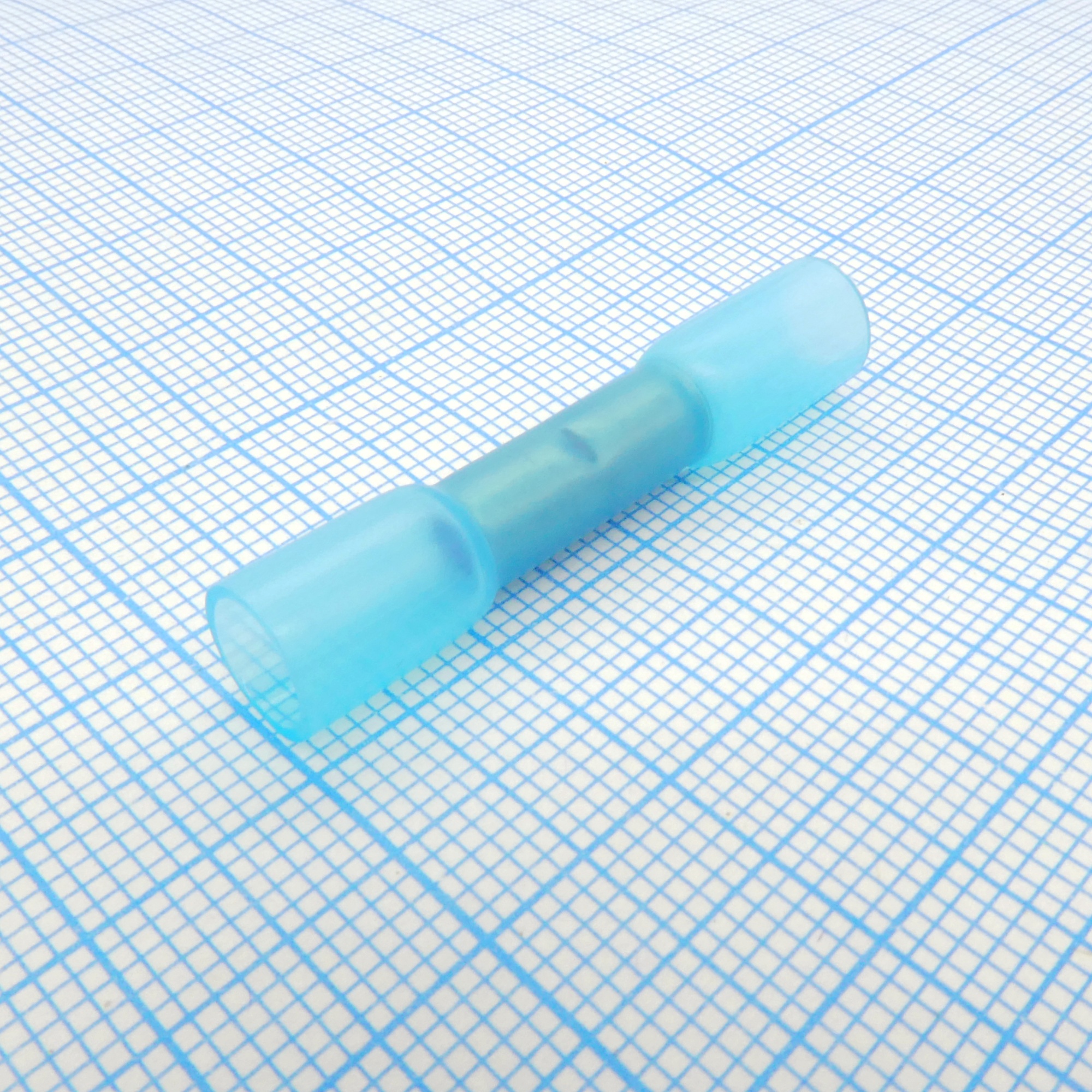 ГСТ-2 - Термоусаживаемая соединительная гильза из полиэтилена с адгезивным слоем (под обжим). Состоит из термоусаживаемой трубки, изготовленной из полиэтилена высокой плотности (HDPE) с нанесенным на внутреннюю поверхность термоплавким клеем из полиамида.