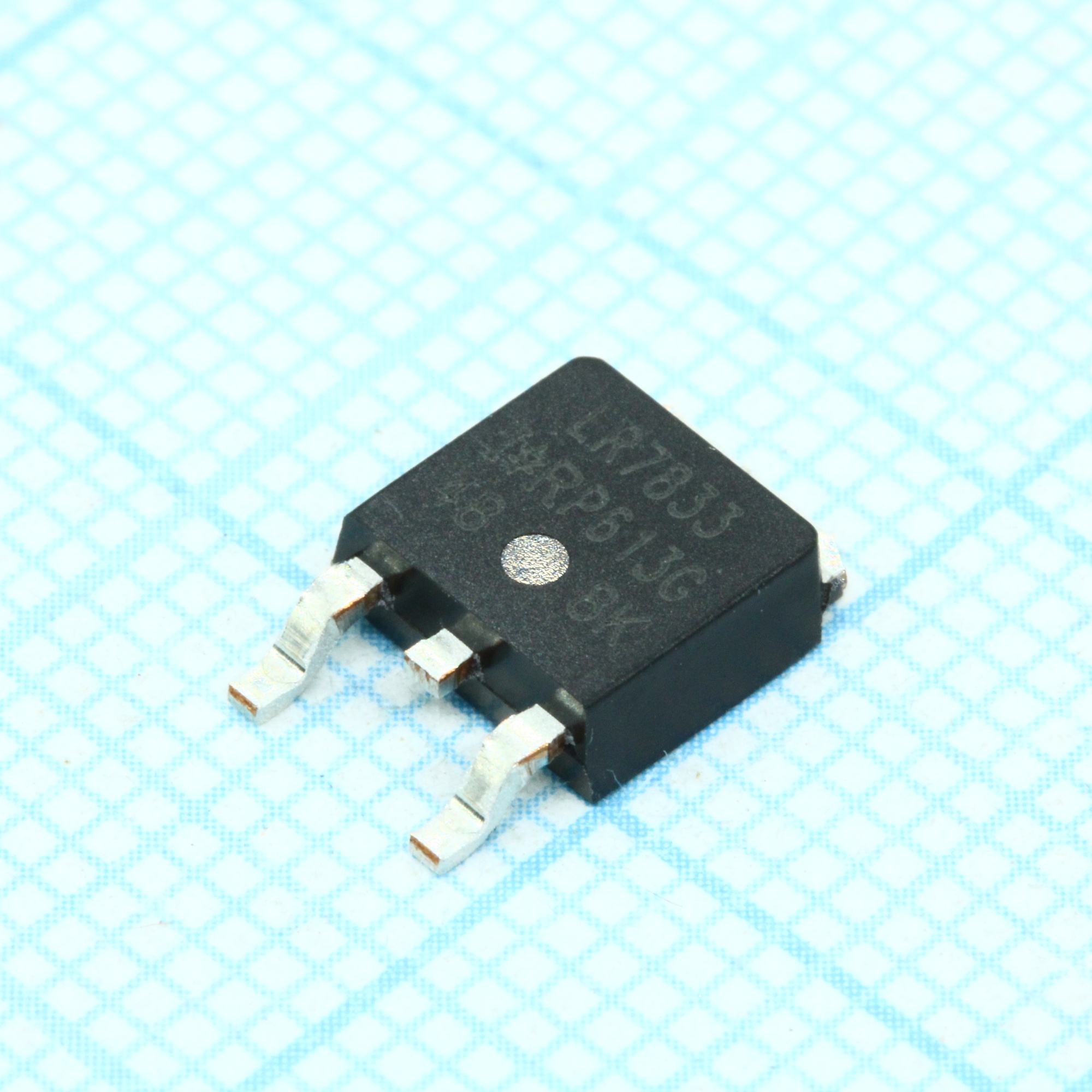 IRLR7833TRPBF - Транзистор полевой MOSFET N-канальный 30В 140А 140Вт