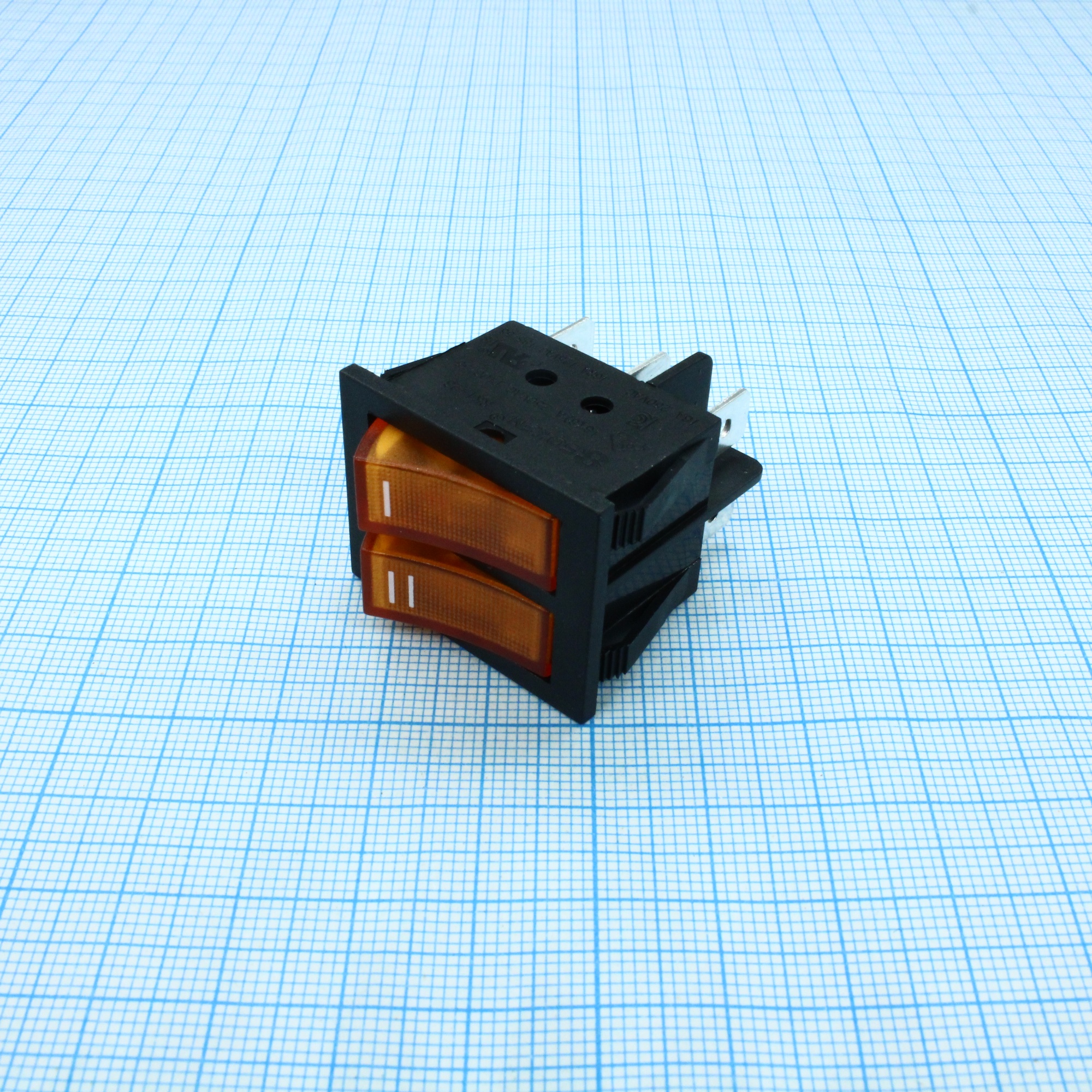 RK1-23AB 1X1X2N B/OR"I,II" - Выключатель клавишный ON-OFF с подсветкой цвет корпуса (черный) цвет кнопки (оранжевый)