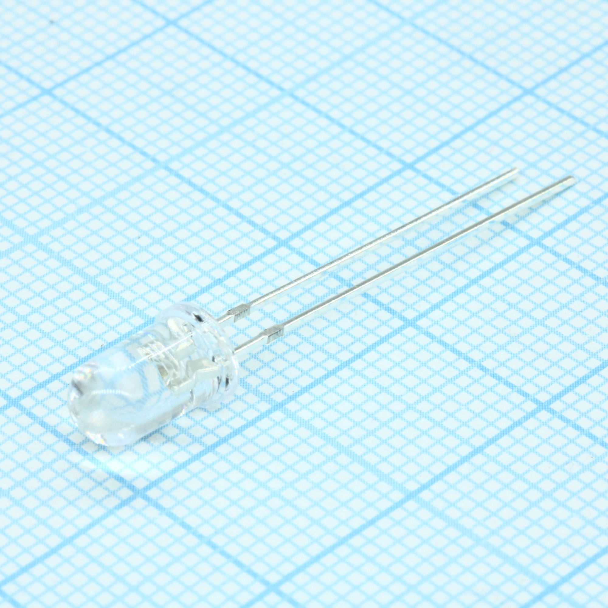 FYL-5013UBC - Светодиод 5мм/синий/470нм/5500мкд/прозрачный/20°