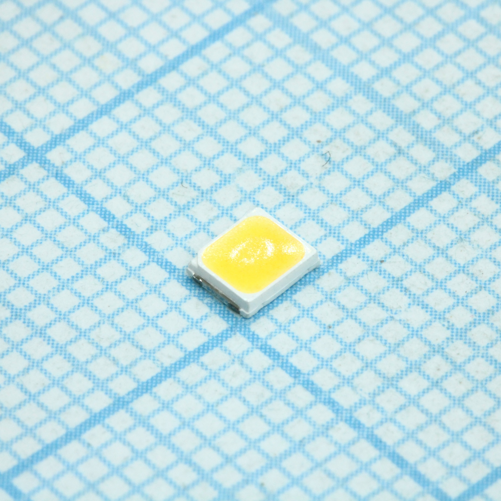 HL-AM-2835H489W-S1-08HL-HR3 (3000К) - Светодиод smd 2,8х3,5мм/белый/3000K/24Лм при 60мА/максимальный ток 90мА/0.2Вт/2.8-3.6В/CRI=80/120°