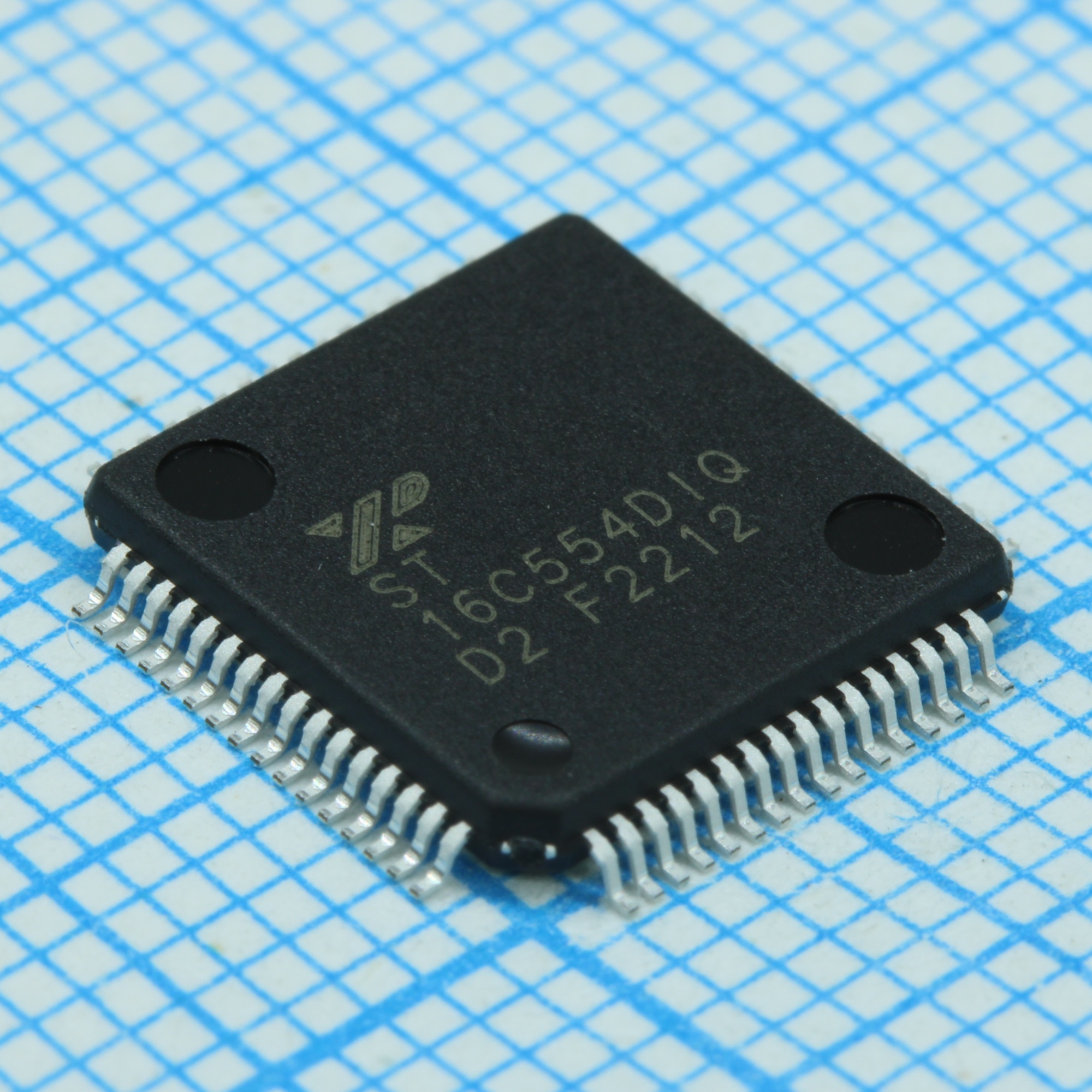 GD32F303RGT6 - Микроконтроллер 32-бит 120МГц ядро ARM Cortex-M4 встроенный осциллятор 4...32МГц питание 2,6...3,6В -40°С...+85°C LQFP64