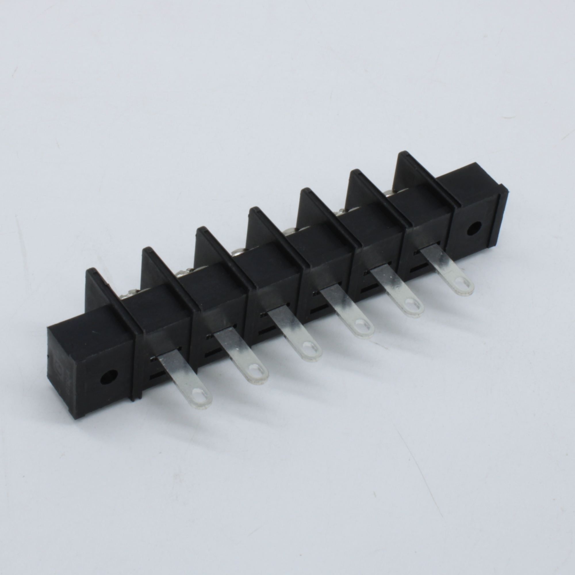 GT65H-A-06P-13-00 - Барьерный клеммный блок 6 контактов. Серия GT65H-A