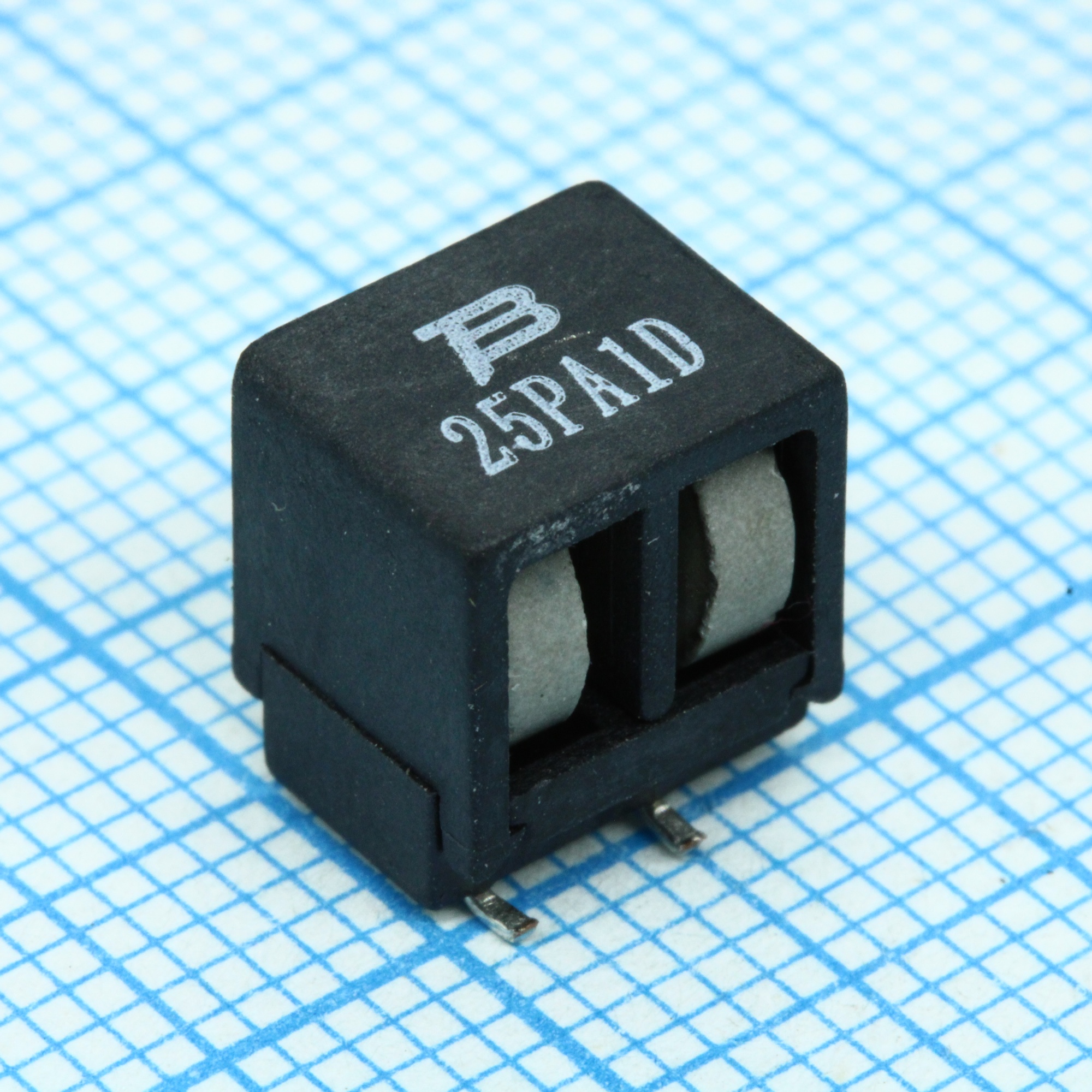 CMF-SDP25A-2 - Предохранитель восстанавливаемый (PTC) 0.13A(удержание) 0.26A(отключение) 220В переиенного 0.3сек для поверхностного монтажа 8.75х7.2х10.2мм лента на катушке