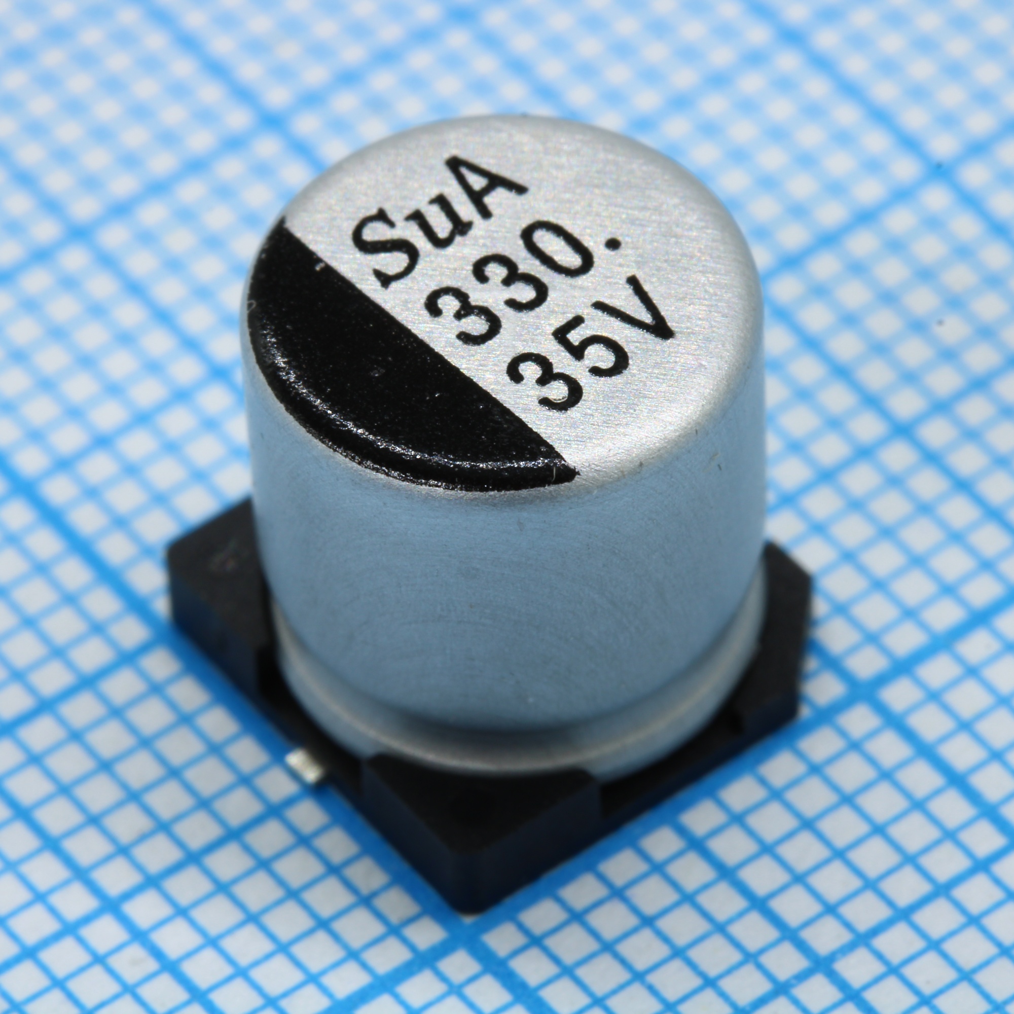 TS13CA1V331MKT000R - SMD Конденсатор алюминиевый электролитический 35В, 330мкФ ±20%, размер 10 X 10.5мм, 0.09 Ом, 850мА, 5000ч, 105С