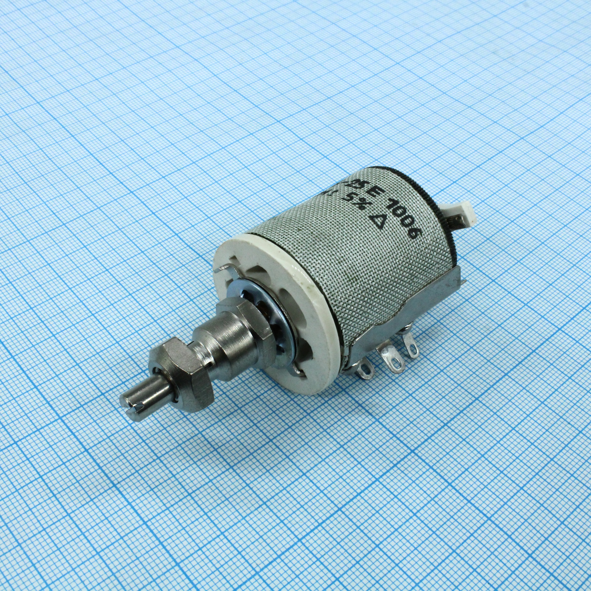 ППБ-25Е      33 ±5% - Резистор переменный проволочный 33Ом ±5% 25Вт