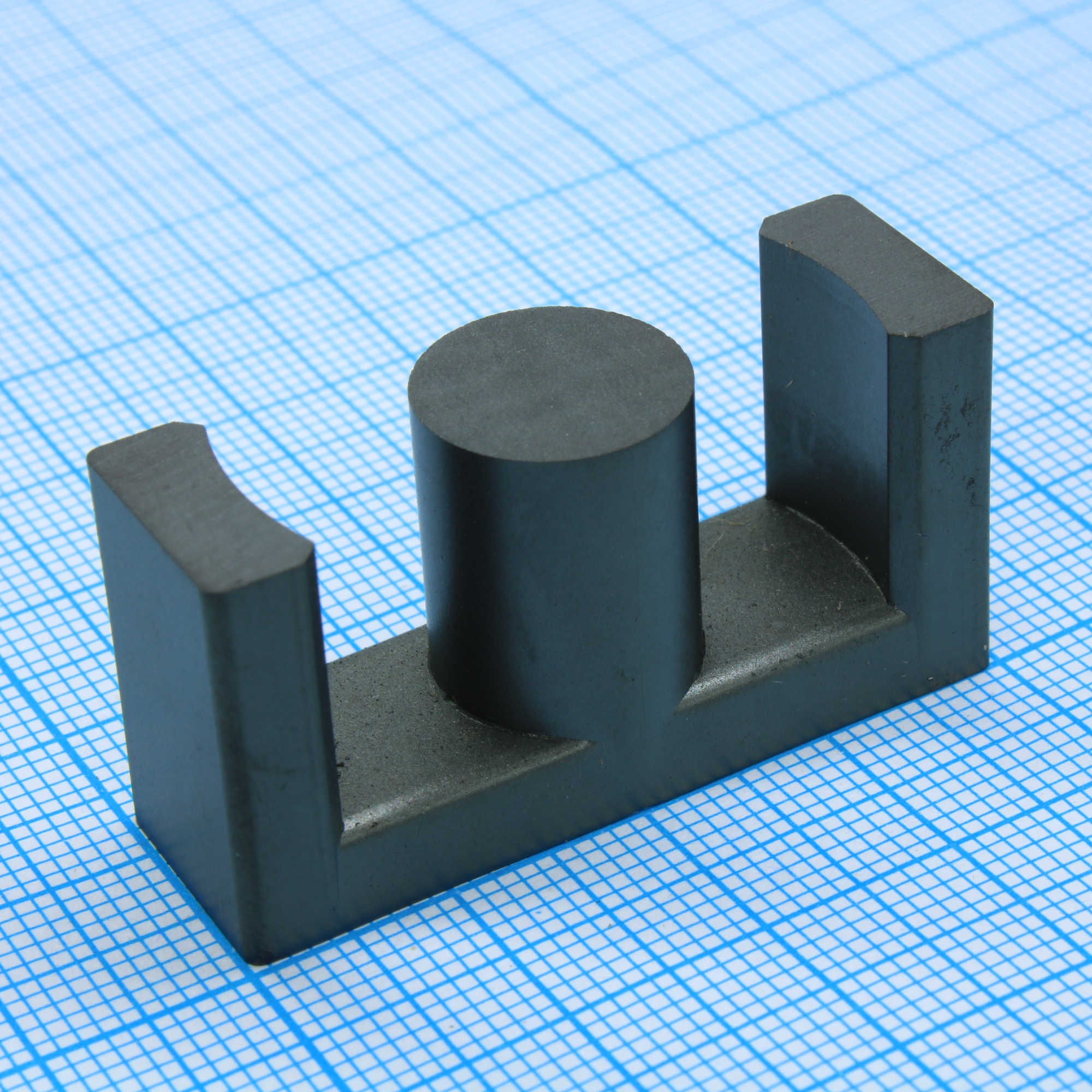 CF139 ETD3913 Gap 0.10mm D - Сердечник ферритовый ETD3913, размер 38.9x20x12.8 мм, 2900 nH, зазор 0.1 мм