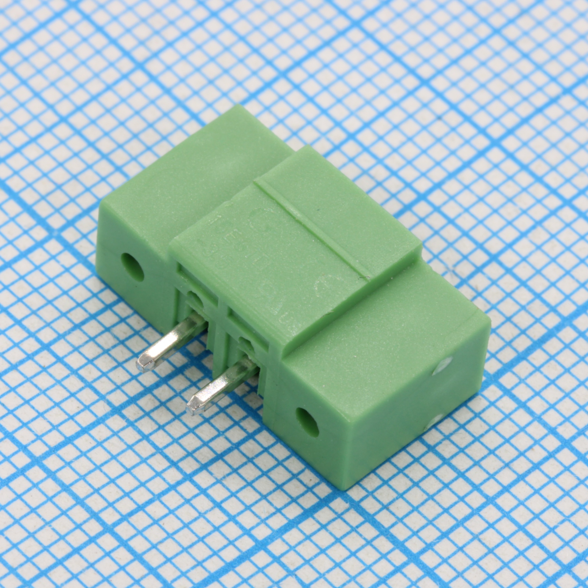 15EGTVM-3.5-02P-14-00 - Разъемный клеммный блок на плату, 2 контакта. Серия 15EGTVM-3.5