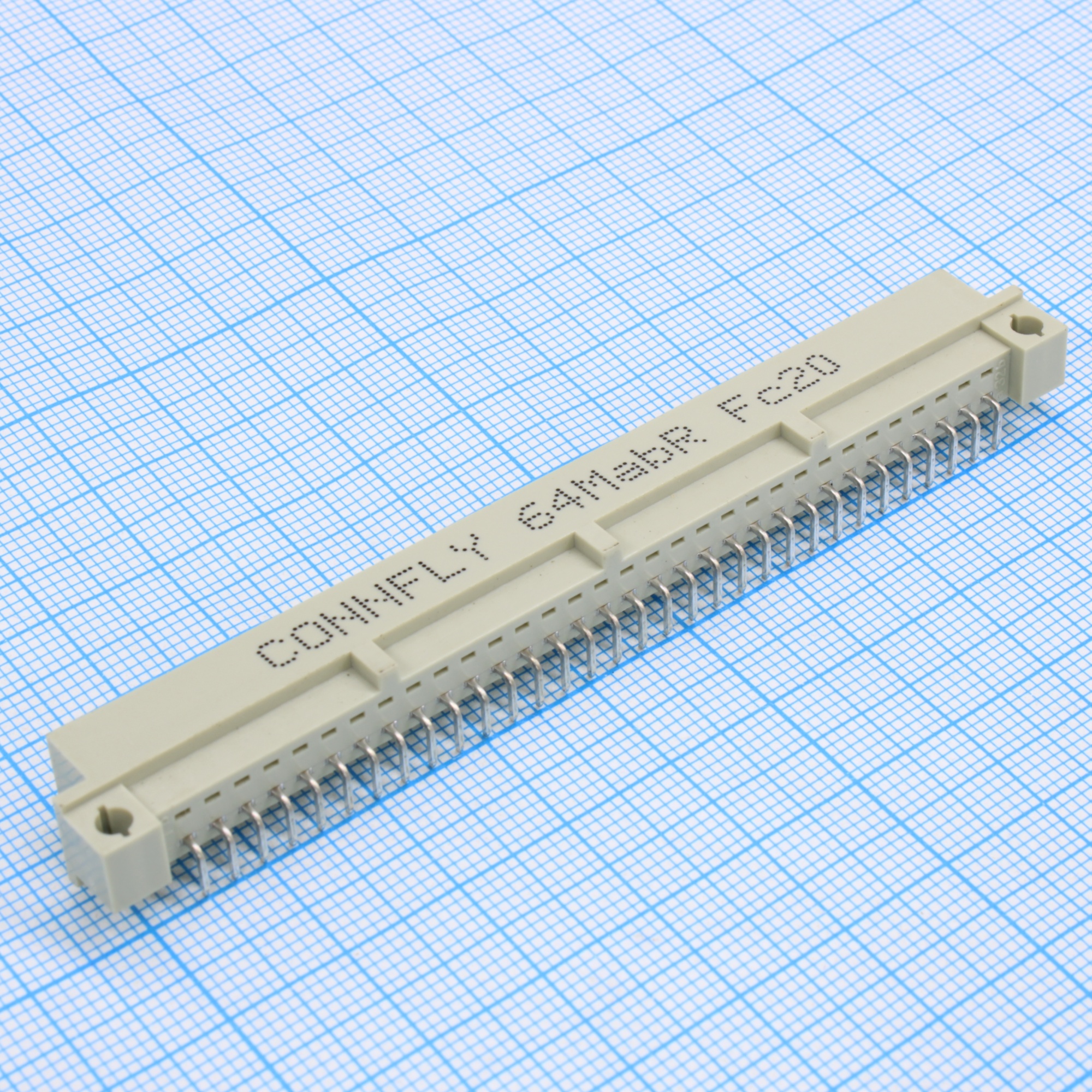 DS1118-64M0R13 - Разъем (вилка)  DIN 41612 тип B 64pin (2х32), шаг 2.54мм двухрядный угловой (ряд А)