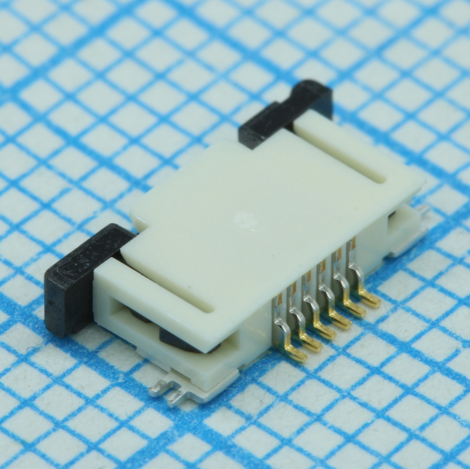 527450697 - Соединитель FPC 6 контактов шаг 0.5мм угловой SMD лента на катушке