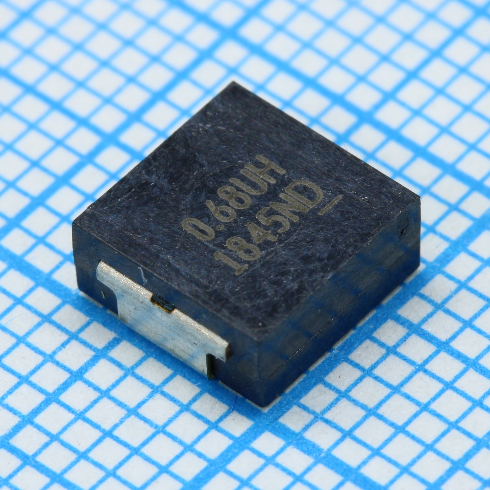IHLM2525CZERR68M01 - Индуктивность SMD силовая экранированная проволочная 680нГн ±20% 100кГц 15.5A 5.5мОм по постоянному току 2525 лента на катушке