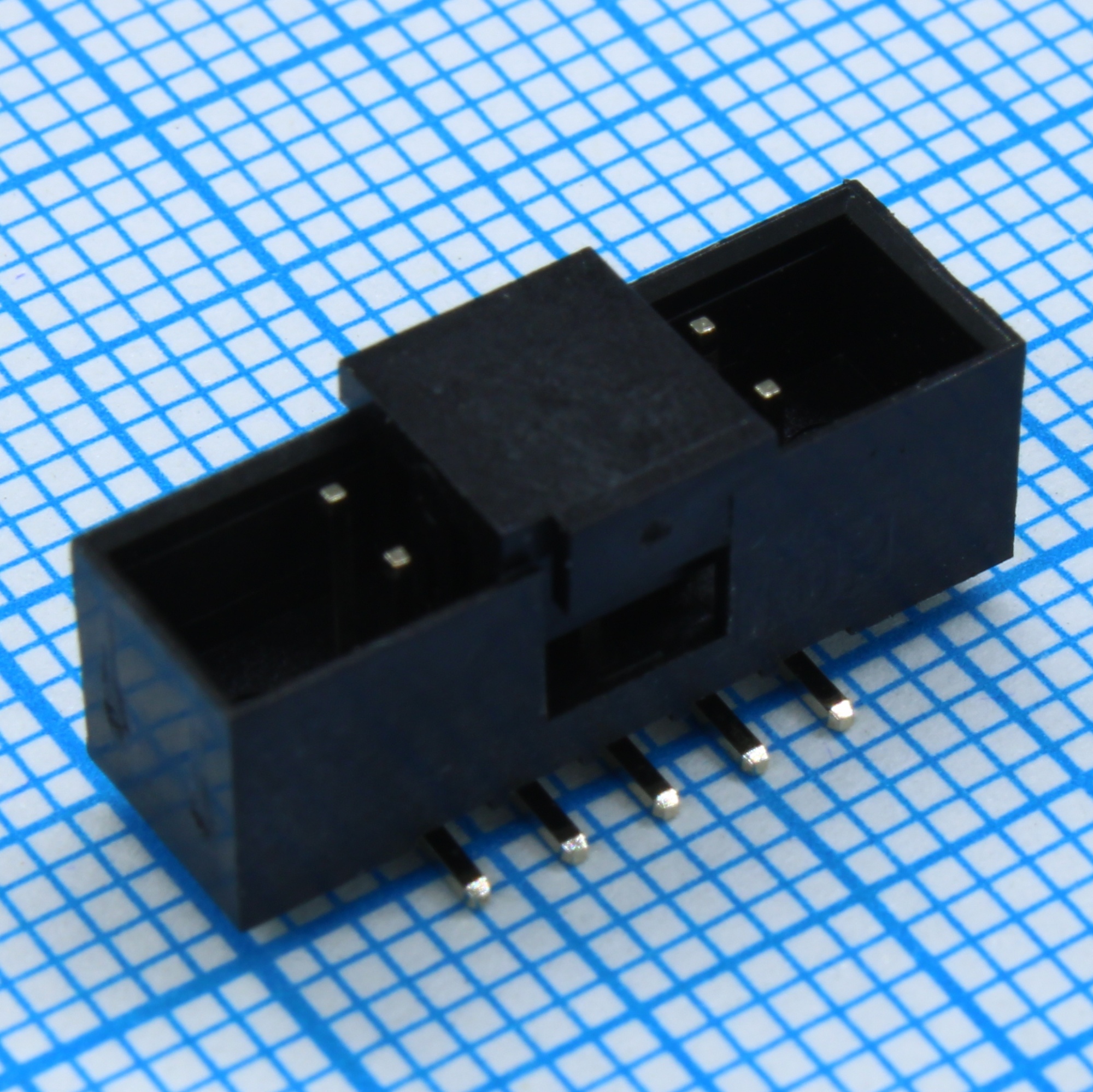 DS1014-10MF1BSR-B - IDC разъем, вилка на плату SMD двухрядная 10pin(2x5)., шаг 2.00мм с крышкой