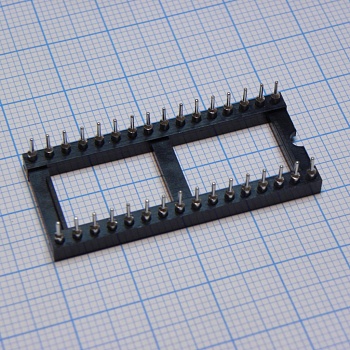 DS1001-01-32BT1WSF6S-JKB - DIP-панель цанговая под микросхему 32pin, шаг 2.54мм, ширина 15.24мм, 3А, -40 +105С