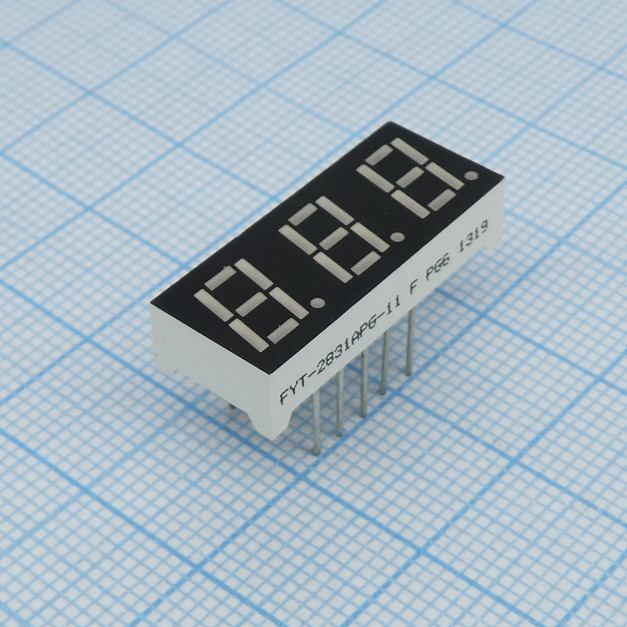 FYT-2831APG-11 - 3-х разрядный индикатор 7мм/зеленый/520нм/260-310мкд/ОК