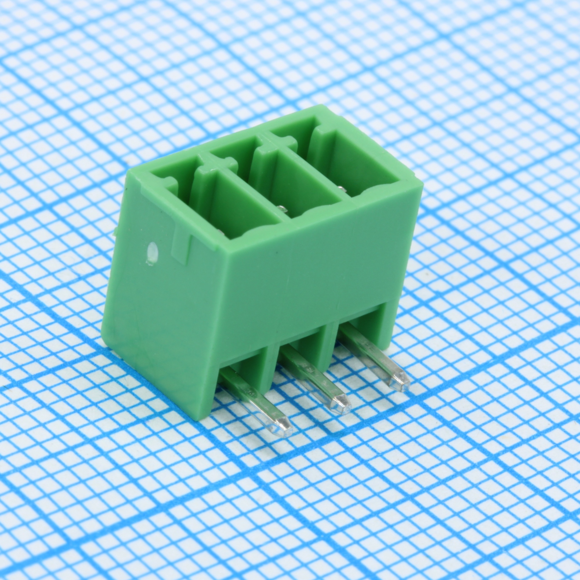 15EGTRC-3.5-03P-14-00 - Разъемный клеммный блок на плату, 3 контакта. Серия 15EGTRC-3.5