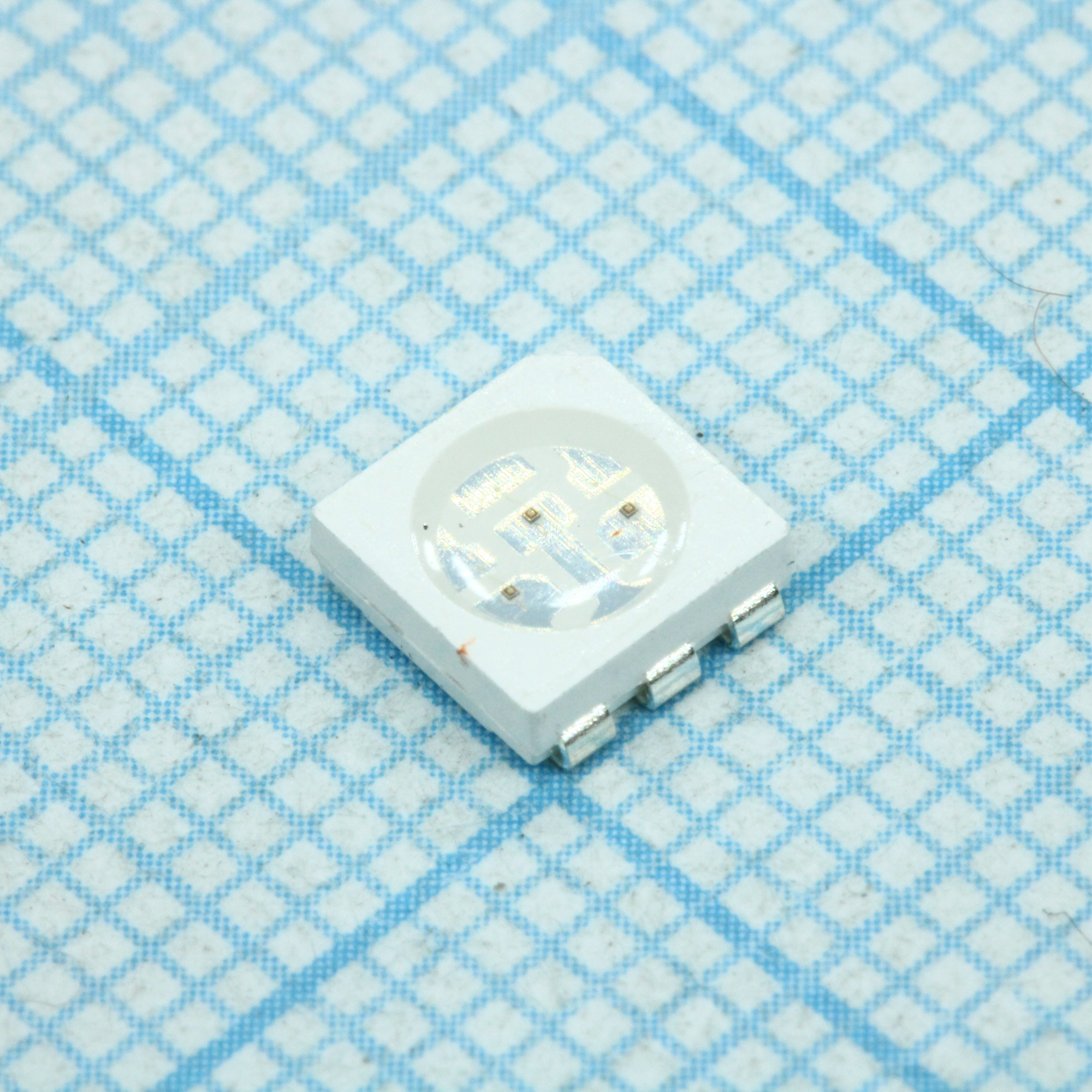 FYLS-5050UR3C - Светодиод smd 5х5мм/красный/625нм/2000мкд/прозрачный/120°