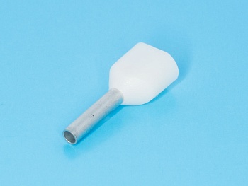 TIC2-0.5-8 - Наконечник 8мм для обжима двух многожильных кабелей 0,5мм, изолированный, кратно 100шт.