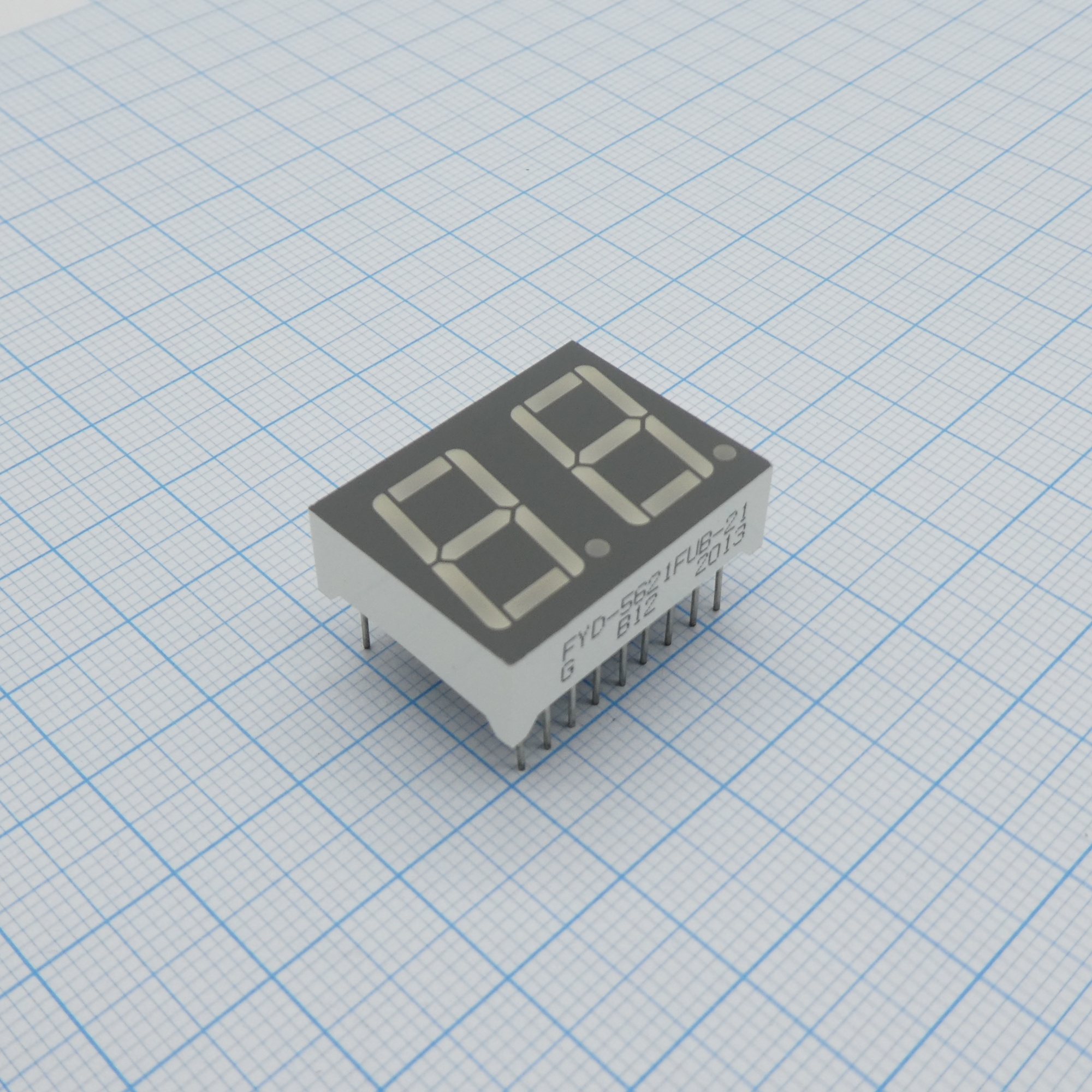 FYD-5621FUB-21 - 2-х разрядный индикатор 14,2мм/синий/470нм/80-120мкд/ОА