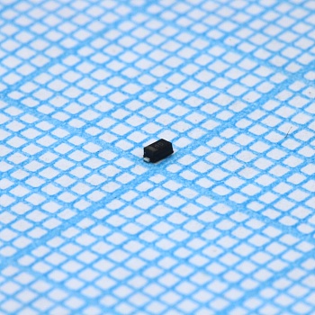 BAR6302VH6327 - Диод высокочастотный 0.21пФ 50В, SC-79