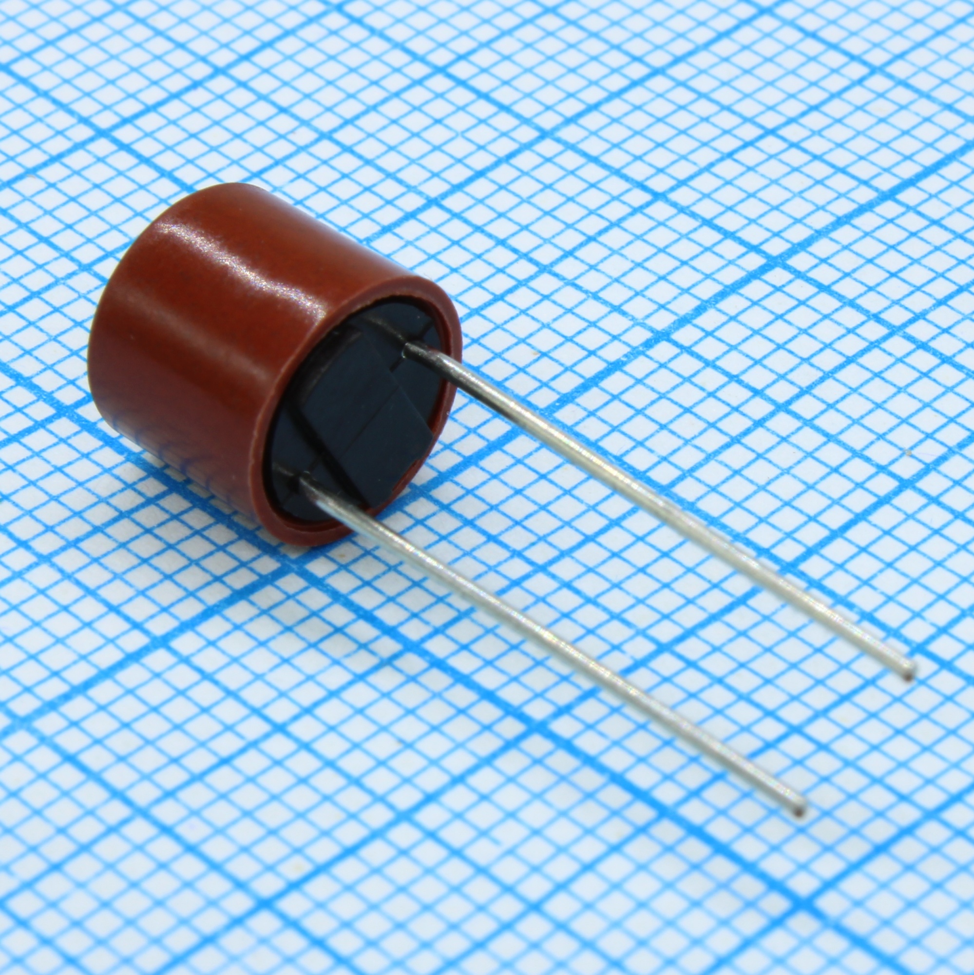 37200500001 - Предохранитель замедленного быстродействия 250В 0.05А ~ 8.5x8мм радиальные выводы