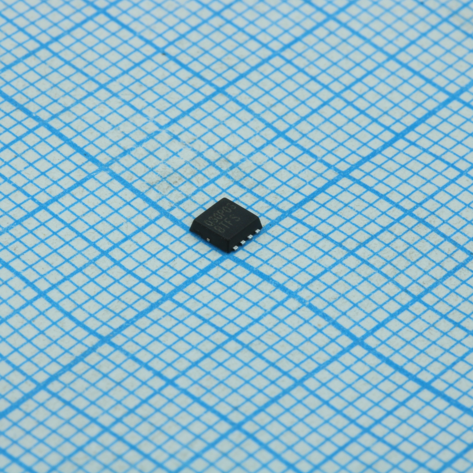HKTQ30P03 - Транзистор полевой MOSFET P-канальный 30В 60A, 10мОм