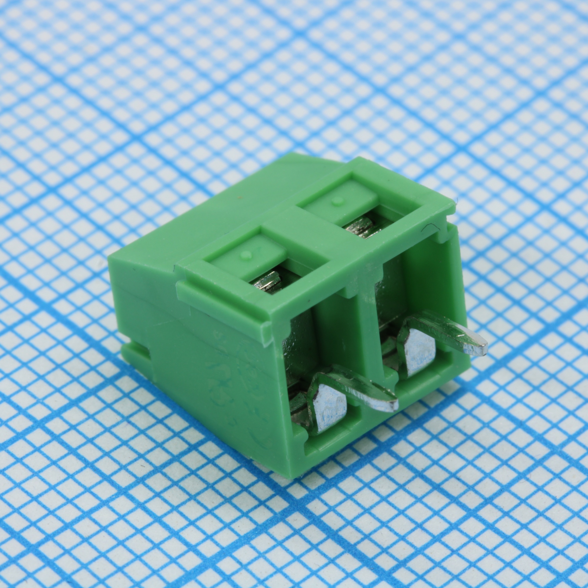 GT127-5.08-02P-14-00 - Винтовой клеммный блок c рельефной обоймой, 2 контакта. Серия GT127-5.08