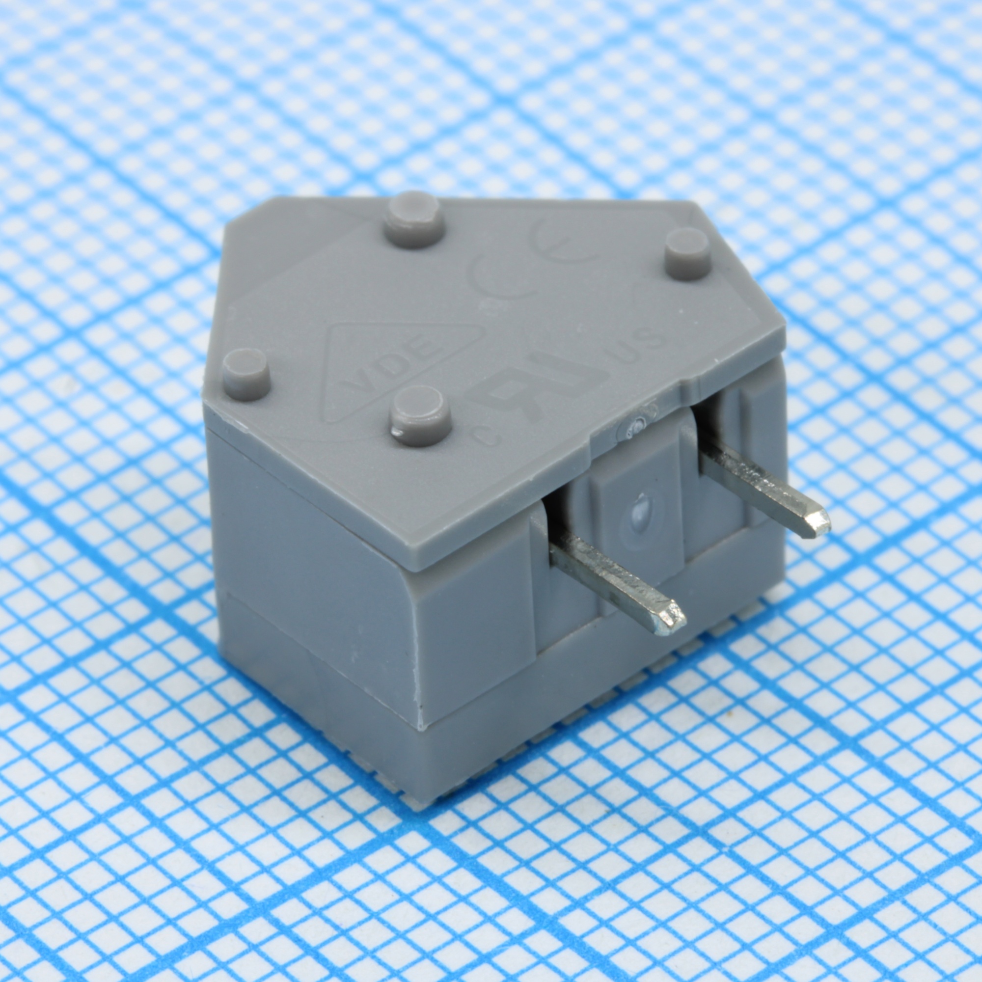 DG245-7.62-01P-11-00A(H) - Нажимной безвинтовой клеммный блок 2 контакта. Зажим типа зажимная клеть. Серия DG245-7.62