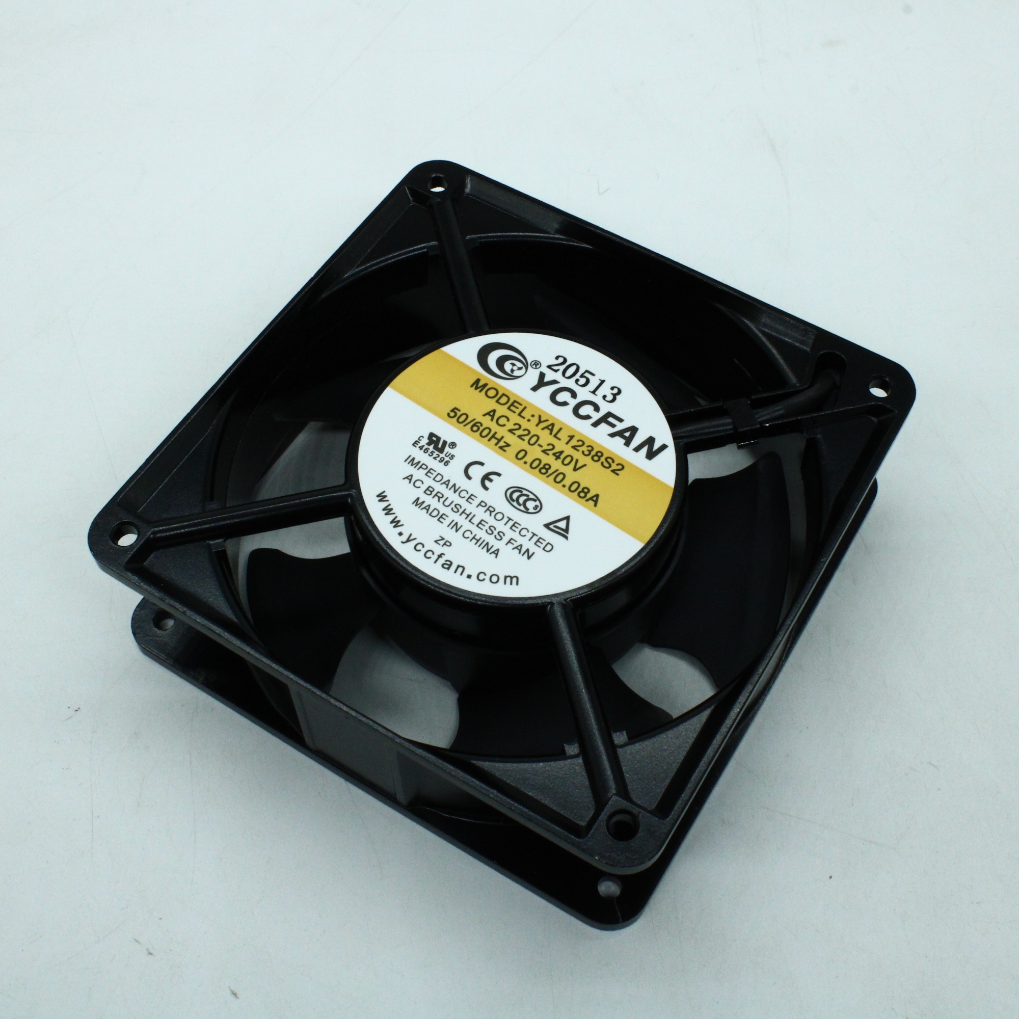 YAL1238S2 - Вентилятор 220В AC, 2000об/мин., 120x120х38мм, 103м3/час, 38.2дБ, подшипник скольжения, тип вывода - терминал