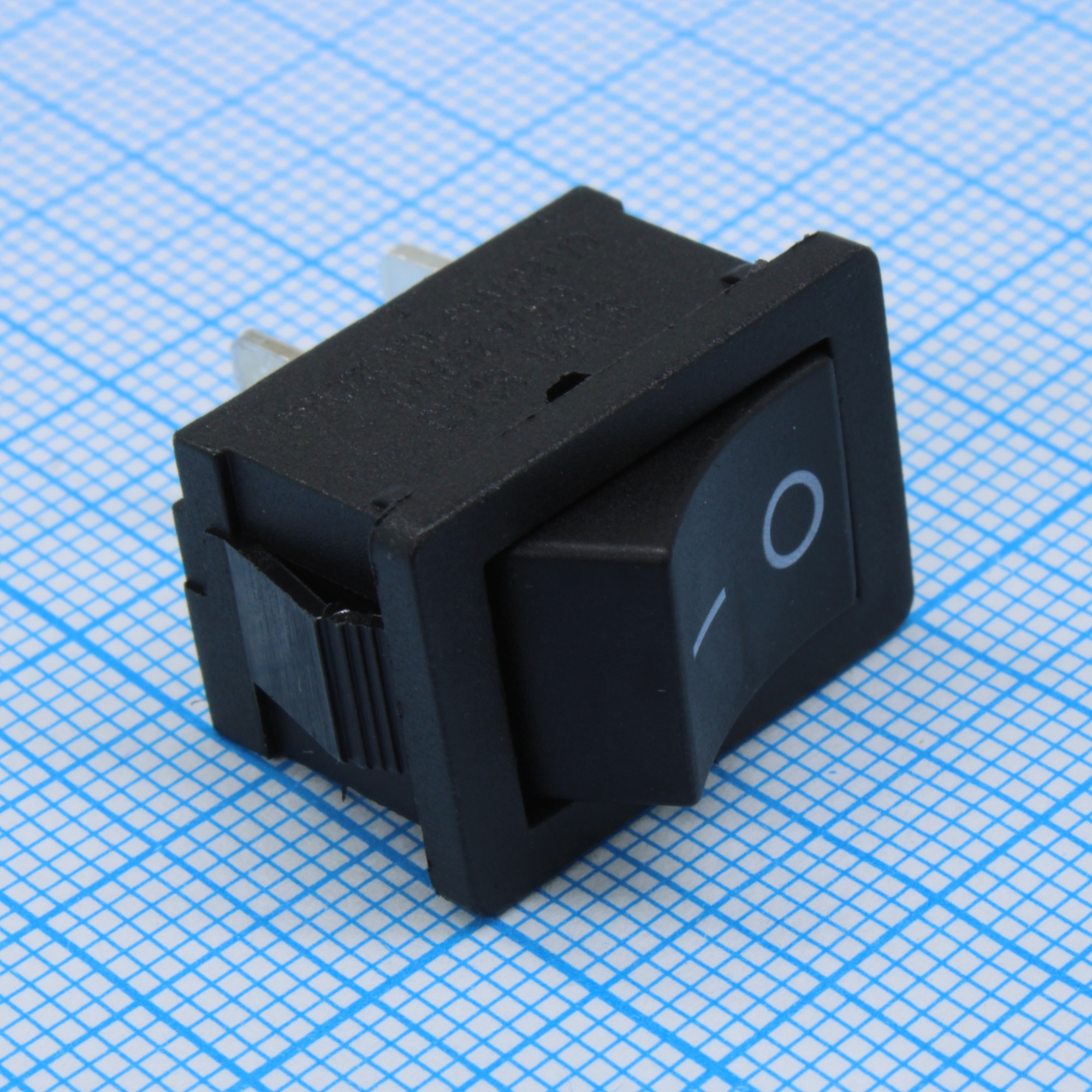 L-KLS7-013A-10111BB - Переключатель клавишный 6А 250В