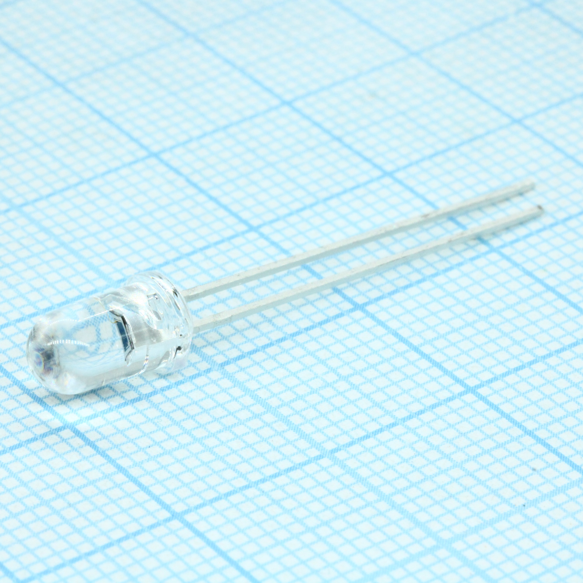 SFH 213 - Фотодиод 5мм/400-1100нм/прозрачный/10°