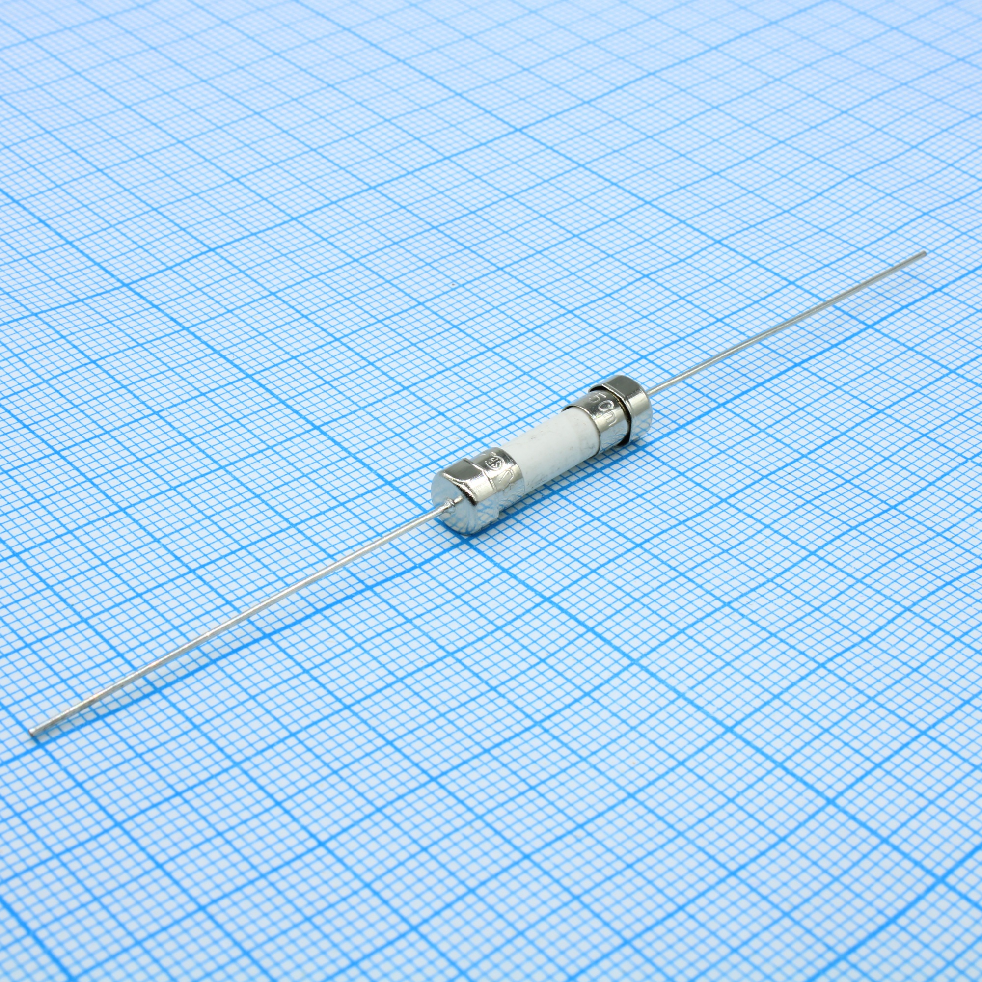 0216.050MXEP - Миниатюрный быстродействующий предохранитель 0.05А 250В 5X20мм в керамическом корпусе россыпь